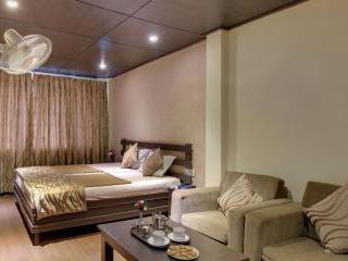 Hotel The Corner Nainital Esterno foto